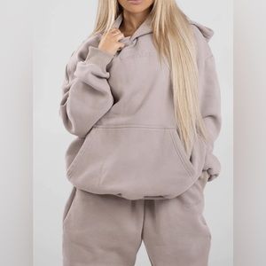 COMFRT SIGNATURE HOODIE